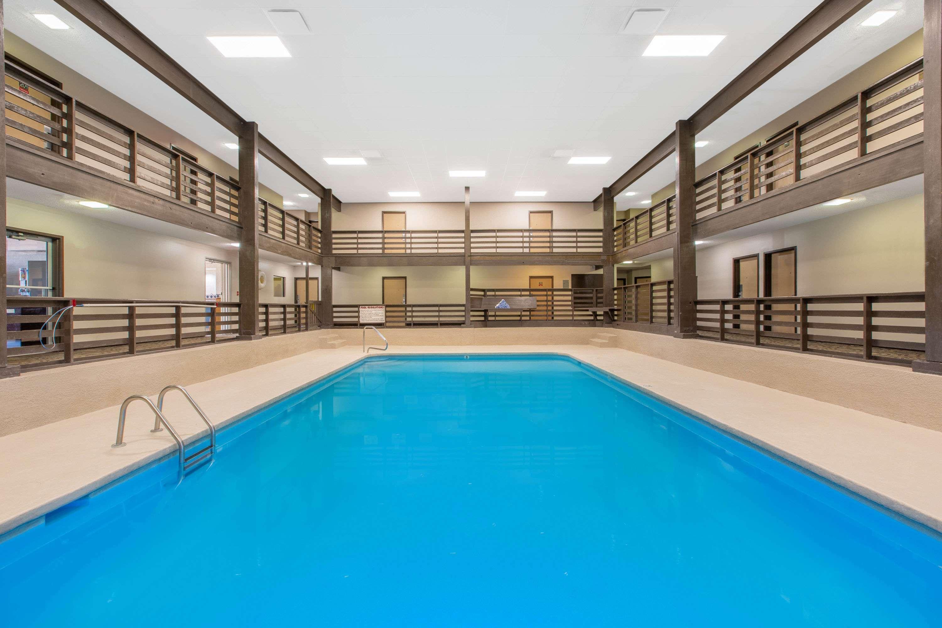 Surestay Plus Hotel By Best Western Grand Island Exterior photo