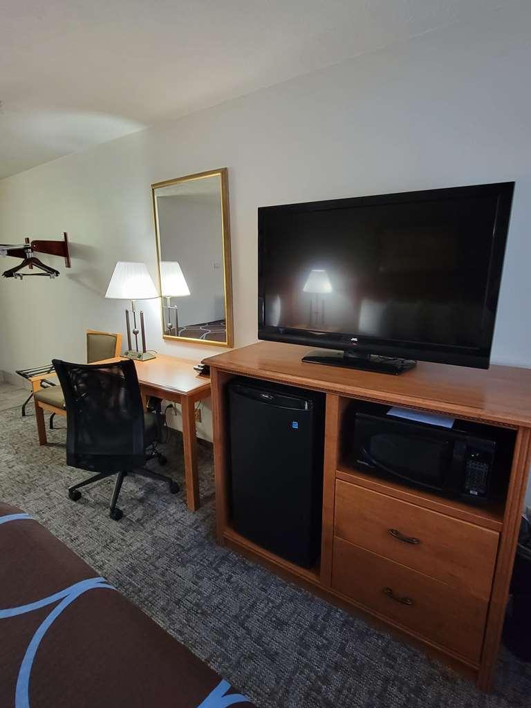 Surestay Plus Hotel By Best Western Grand Island Room photo
