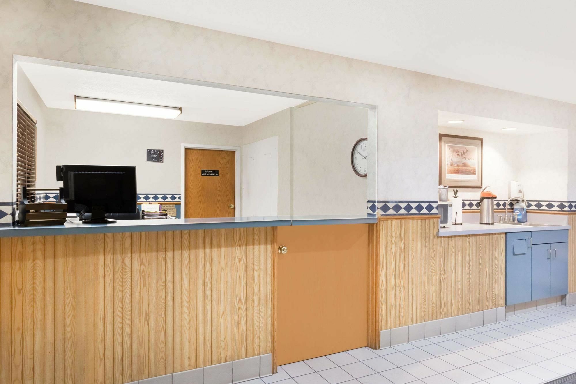 Surestay Plus Hotel By Best Western Grand Island Exterior photo